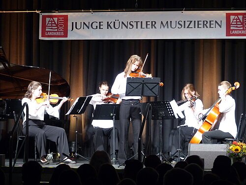 Junge Künstler musizieren Landkreiskonzert 2025, Auftritt Quintett